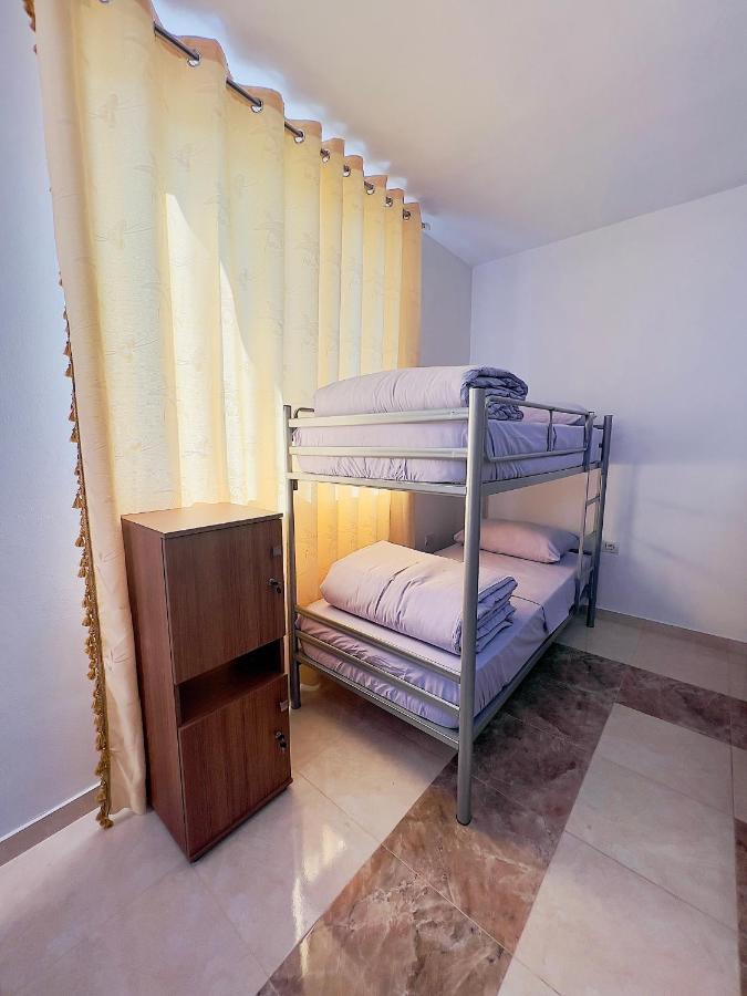 North Star Hostel Shkoder Exterior photo