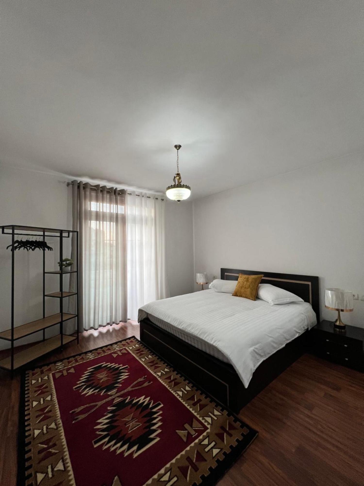 North Star Hostel Shkoder Exterior photo