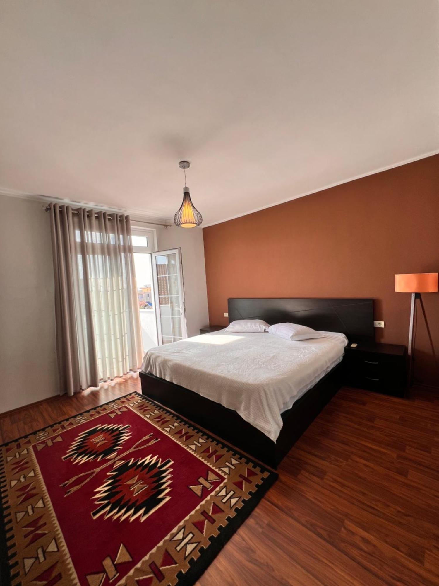 North Star Hostel Shkoder Exterior photo